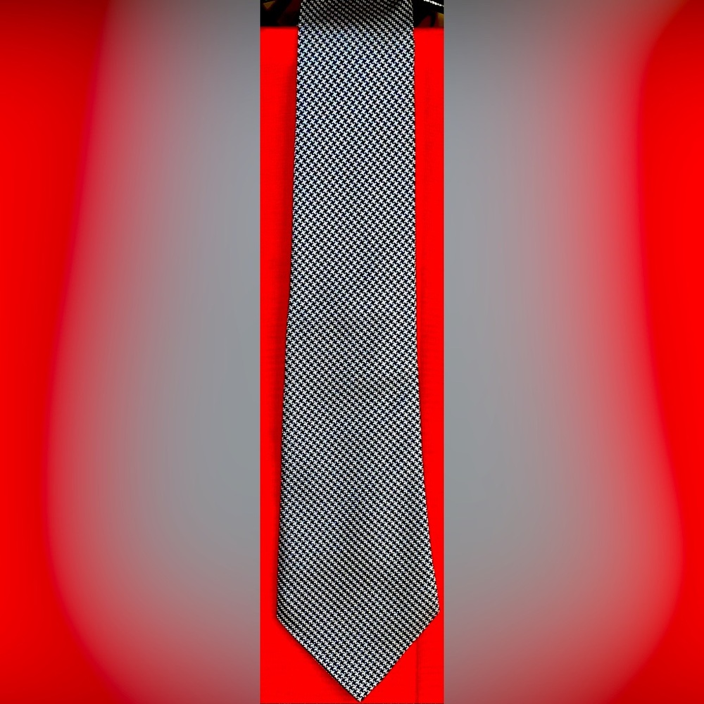 Kilgour, French & Stanbury Necktie. Barney’s New York. EUC 59”